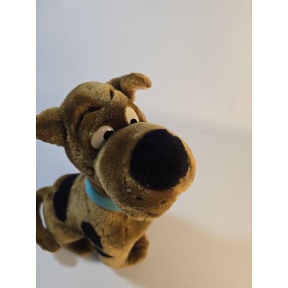Scooby Doo 11” Plush Toy Sitting Stuffed Animal Felt Collar 1998 Equity - Picture 4 of 8